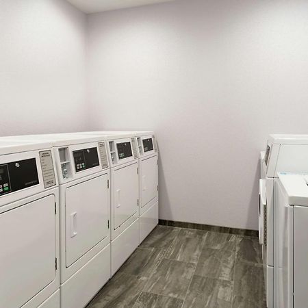 诺福克机场希尔顿惠庭套房酒店 罗福 外观 照片